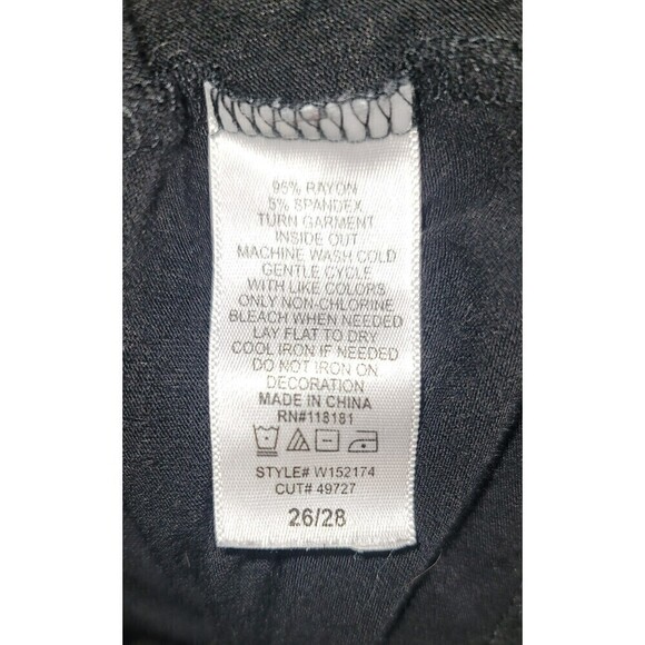 B.L.E.U. Women's Metal Accents Long Sleeve Black Blouse Size 26/28 - Picture 8 of 11